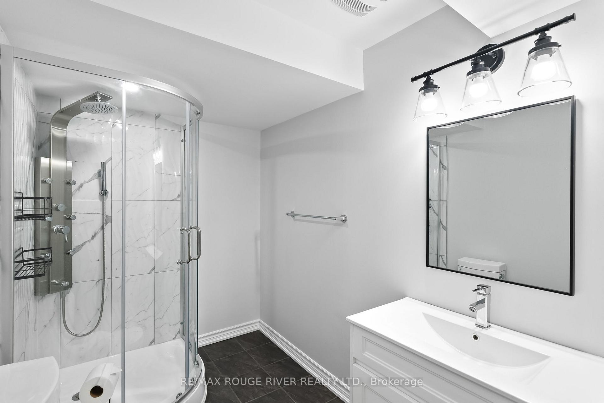 Photo 37 of 17 Stanhope Street, Whitby, Port Whitby — HOMEH