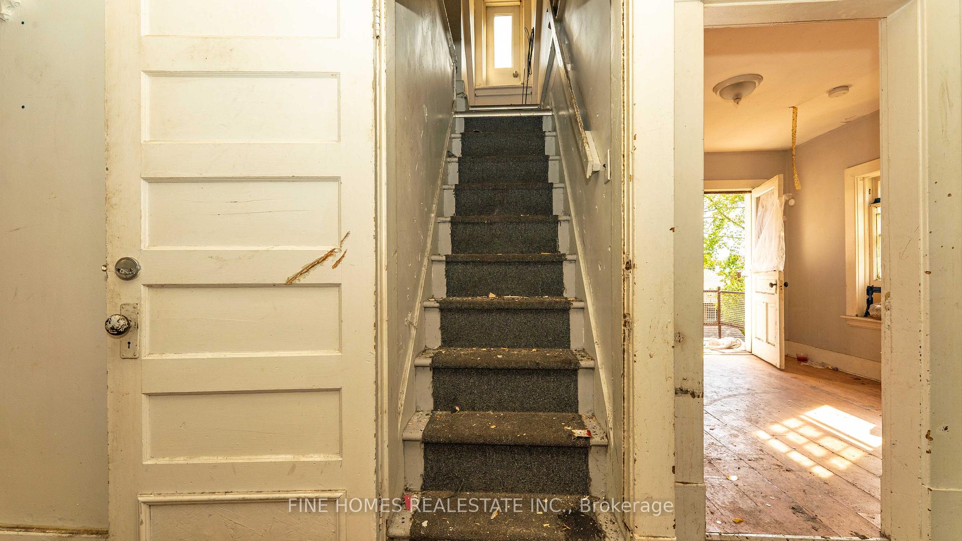 Photo 15 of 175 Stewart Street, Peterborough, Town Ward 3 — HOMEH