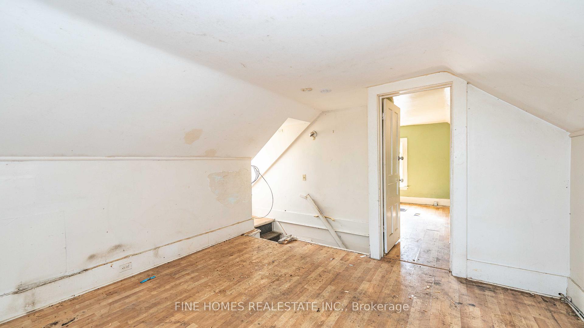 Photo 21 of 175 Stewart Street, Peterborough, Town Ward 3 — HOMEH