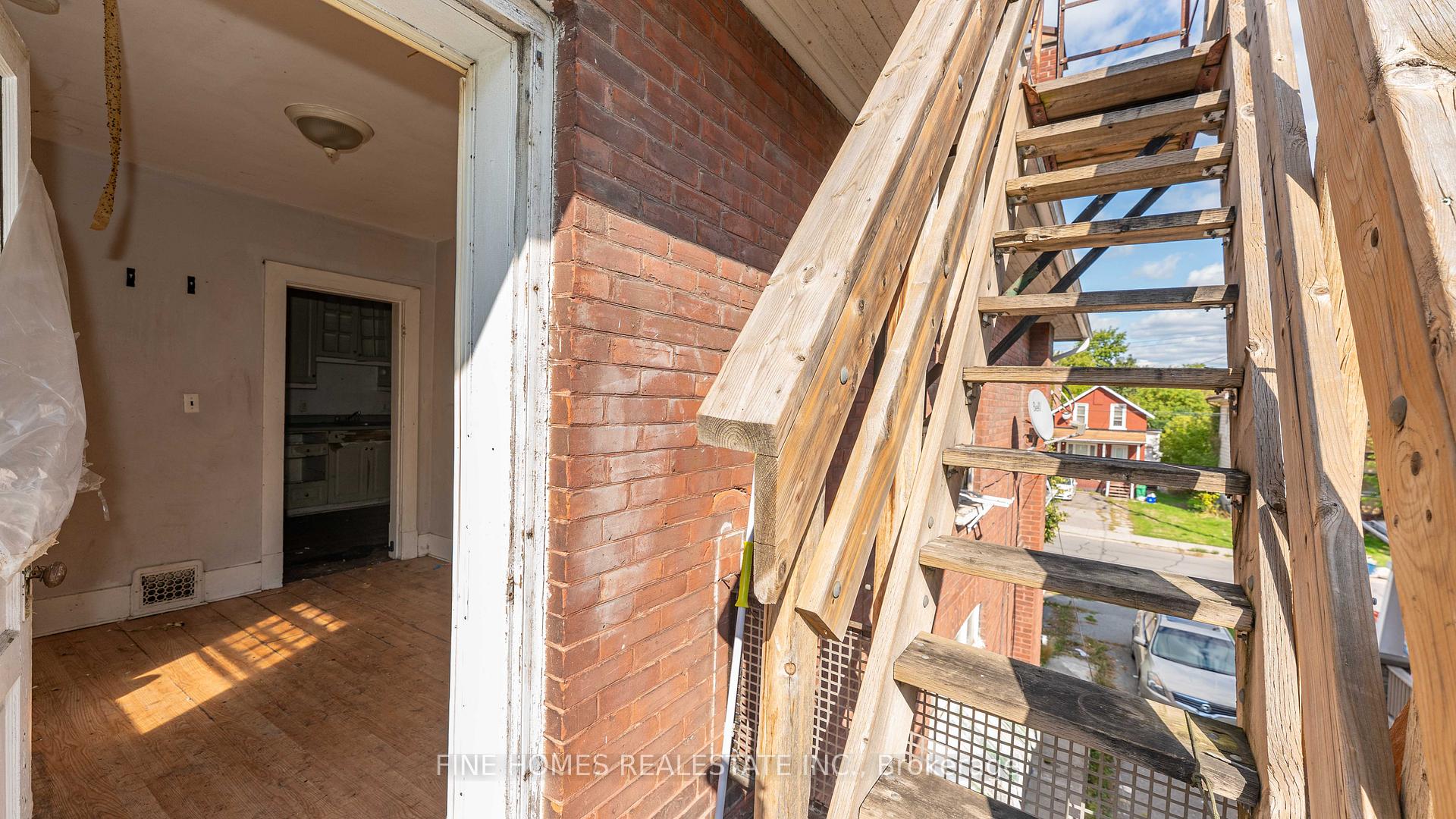 Photo 28 of 175 Stewart Street, Peterborough, Town Ward 3 — HOMEH