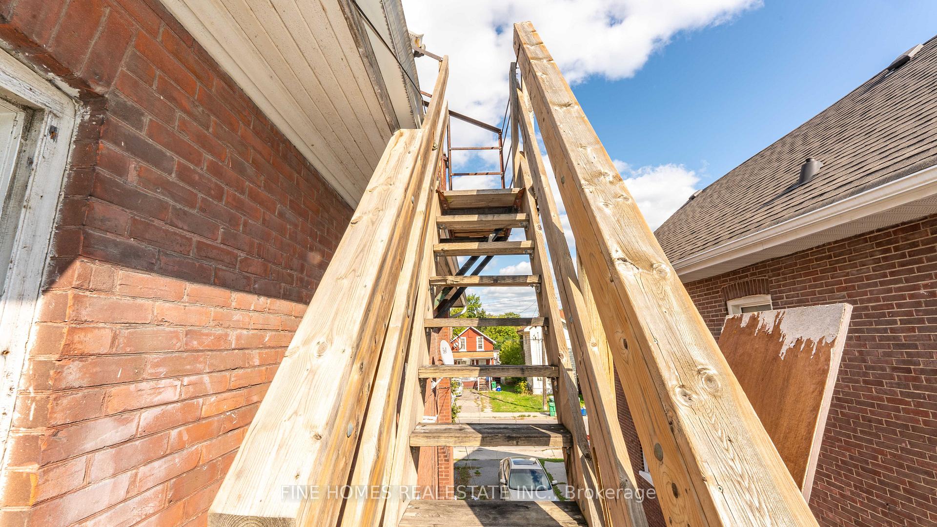Photo 29 of 175 Stewart Street, Peterborough, Town Ward 3 — HOMEH