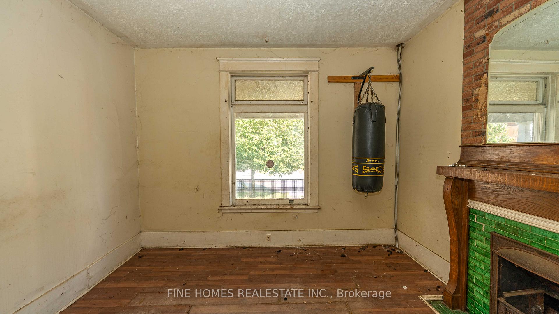 Photo 33 of 175 Stewart Street, Peterborough, Town Ward 3 — HOMEH
