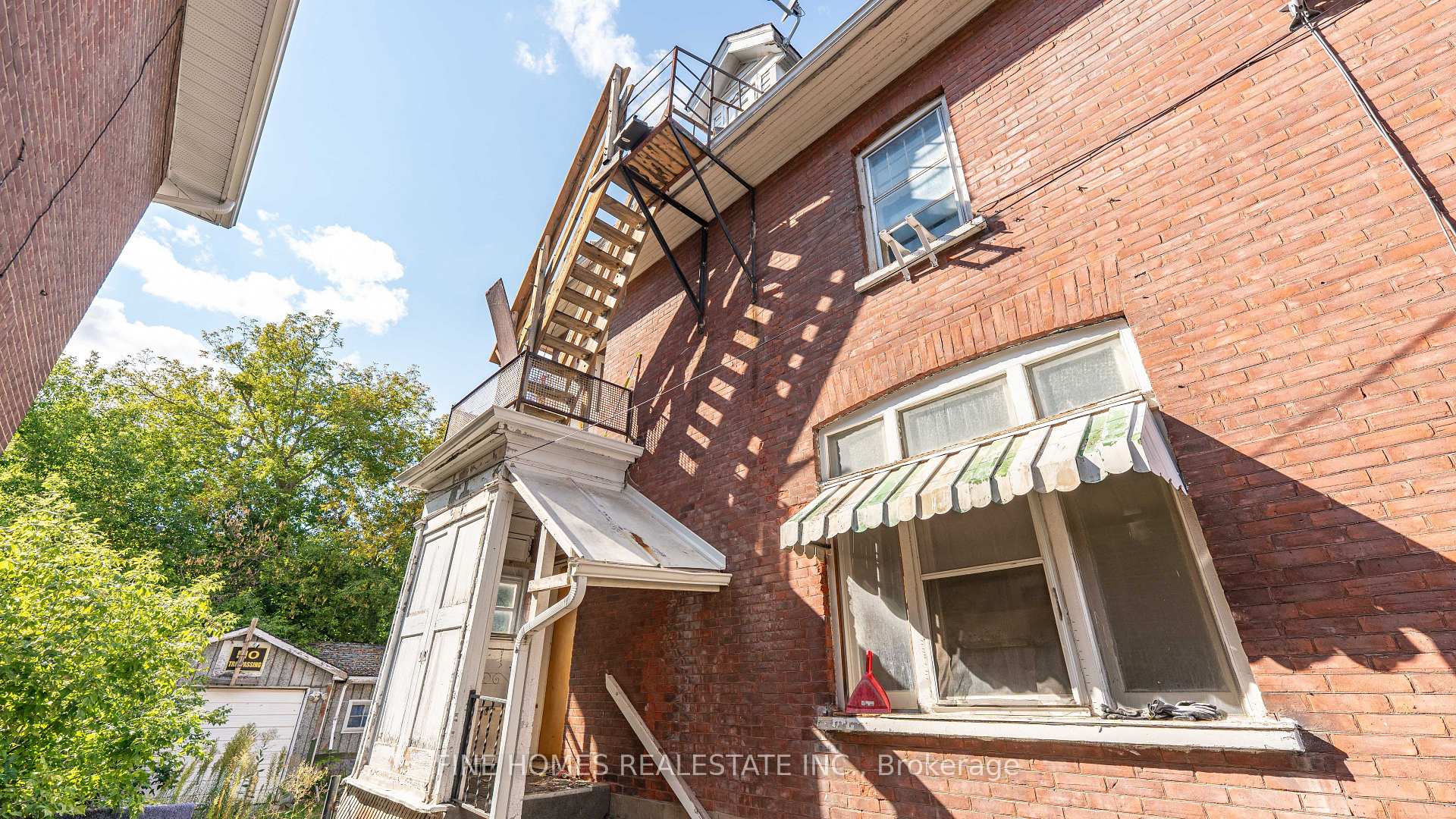 Photo 35 of 175 Stewart Street, Peterborough, Town Ward 3 — HOMEH