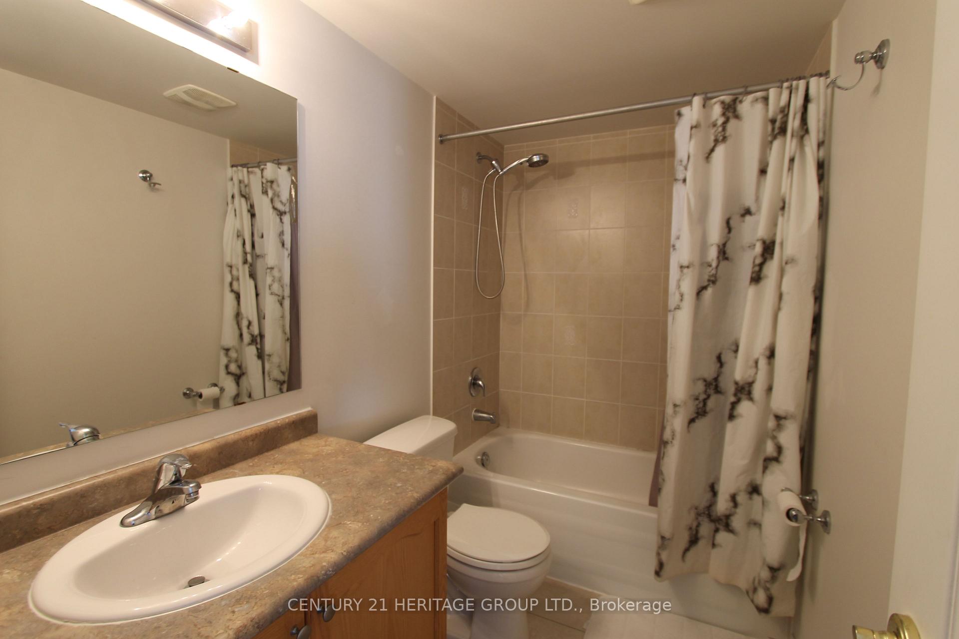 Photo 6 of 71 Headwater Crescent, Richmond Hill, Oak Ridges Lake Wilcox — HOMEH