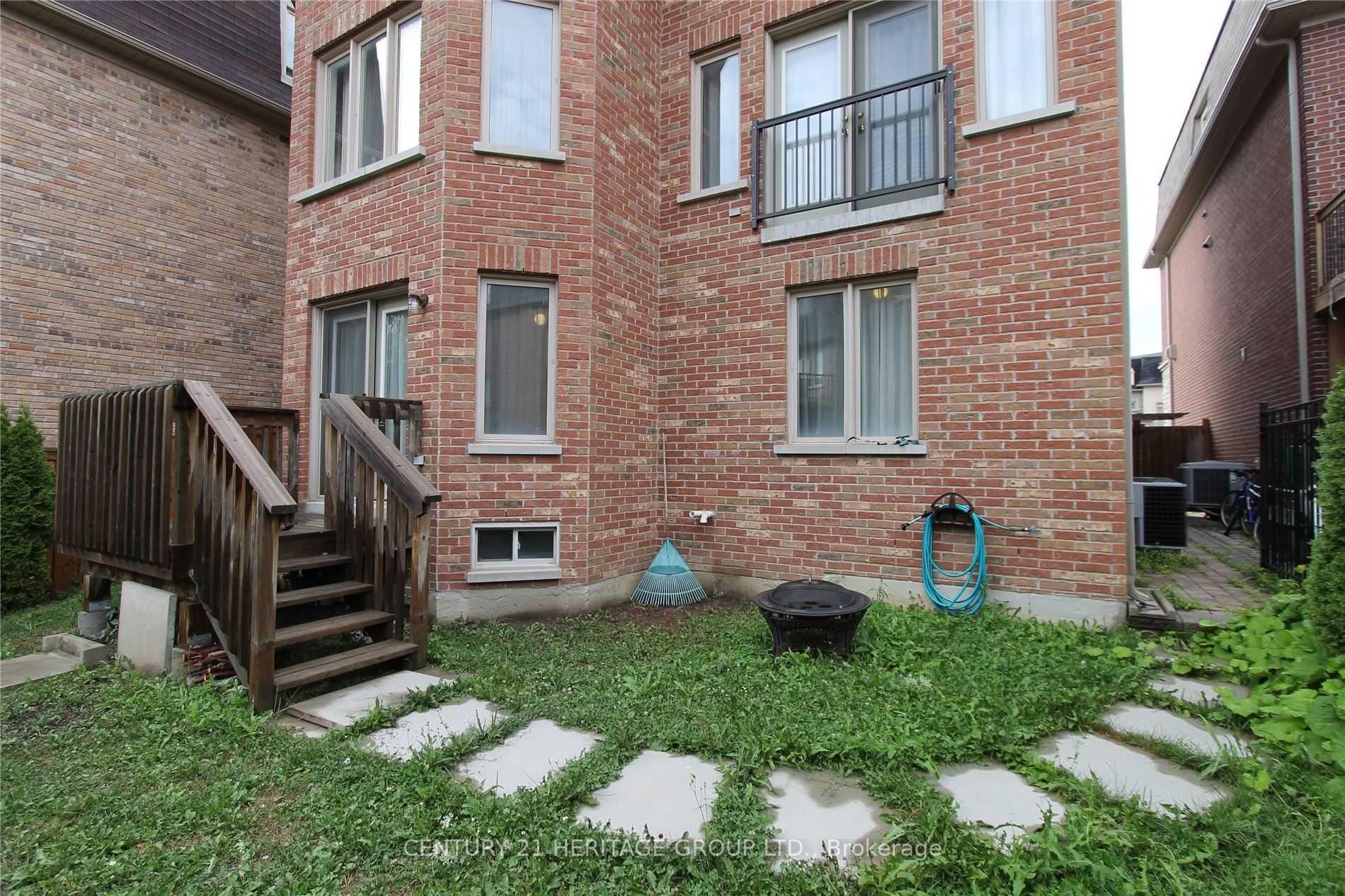 Photo 8 of 71 Headwater Crescent, Richmond Hill, Oak Ridges Lake Wilcox — HOMEH