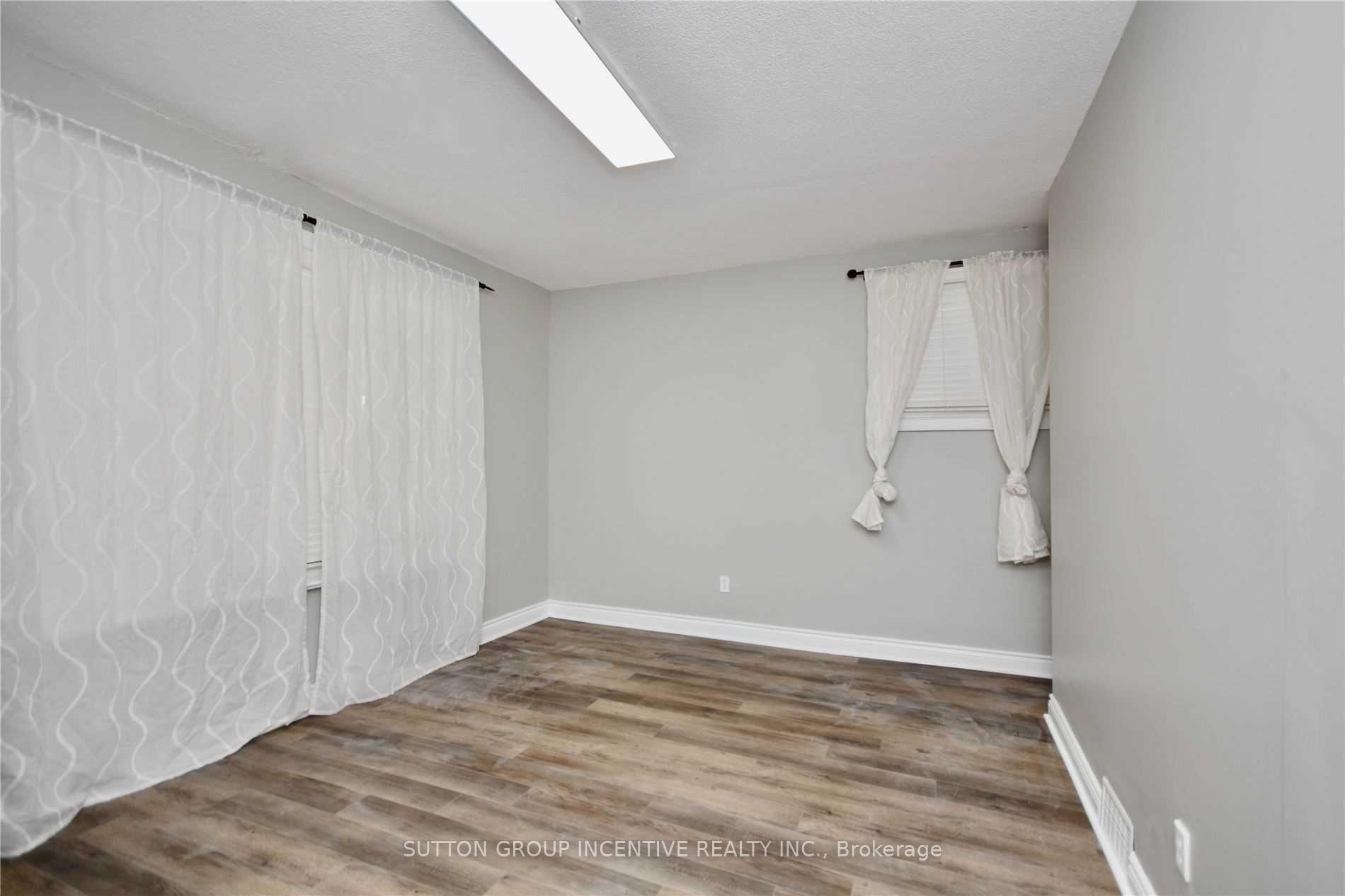 Photo 5 of Unit 2, 322 Codrington Street, Barrie, Codrington — HOMEH