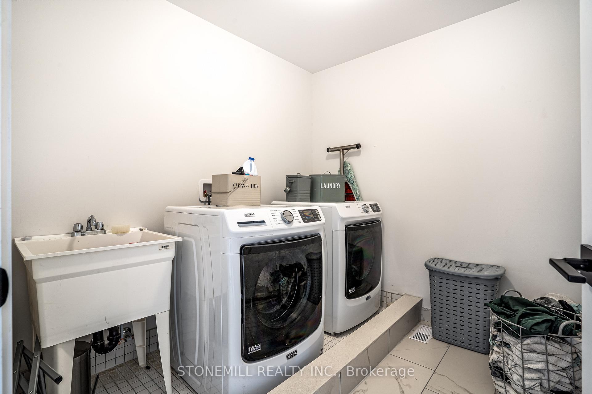 Photo 31 of 176 Shoreview Drive, Welland, Hwy 406/Welland — HOMEH