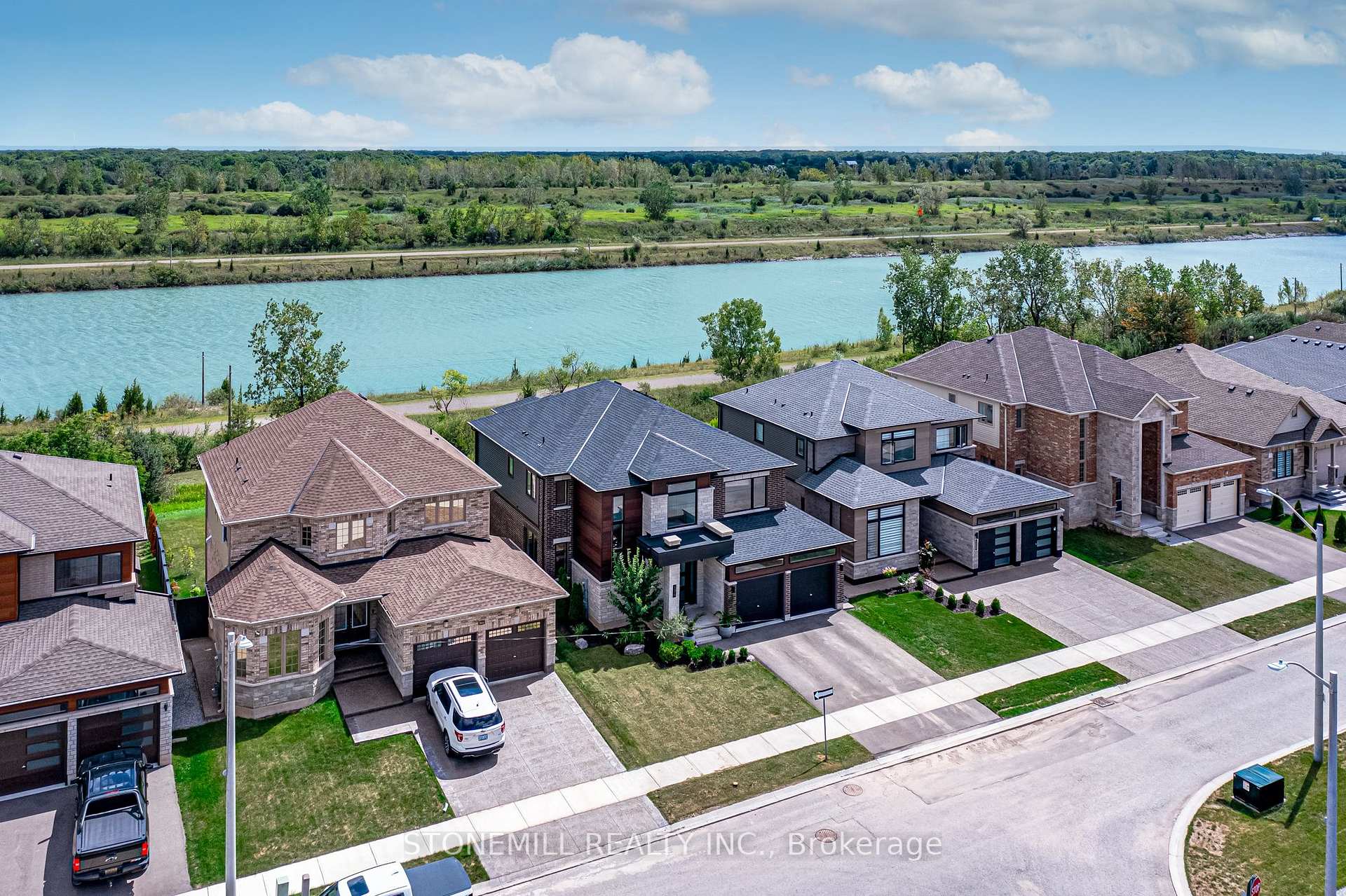 Photo 40 of 176 Shoreview Drive, Welland, Hwy 406/Welland — HOMEH