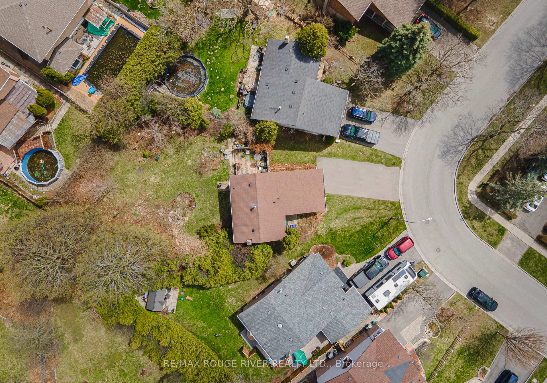 Photo 6 of 46 Pilkington Crescent, Whitby, Pringle Creek — HOMEH