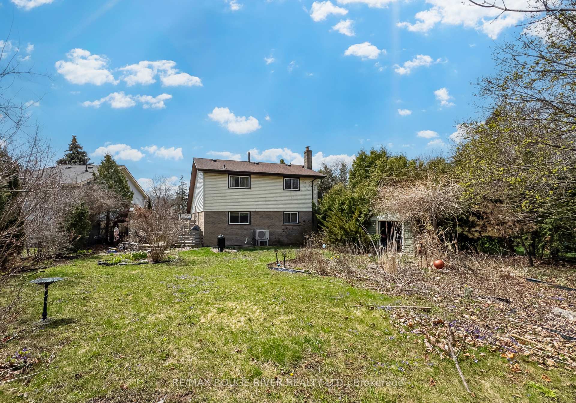 Photo 9 of 46 Pilkington Crescent, Whitby, Pringle Creek — HOMEH