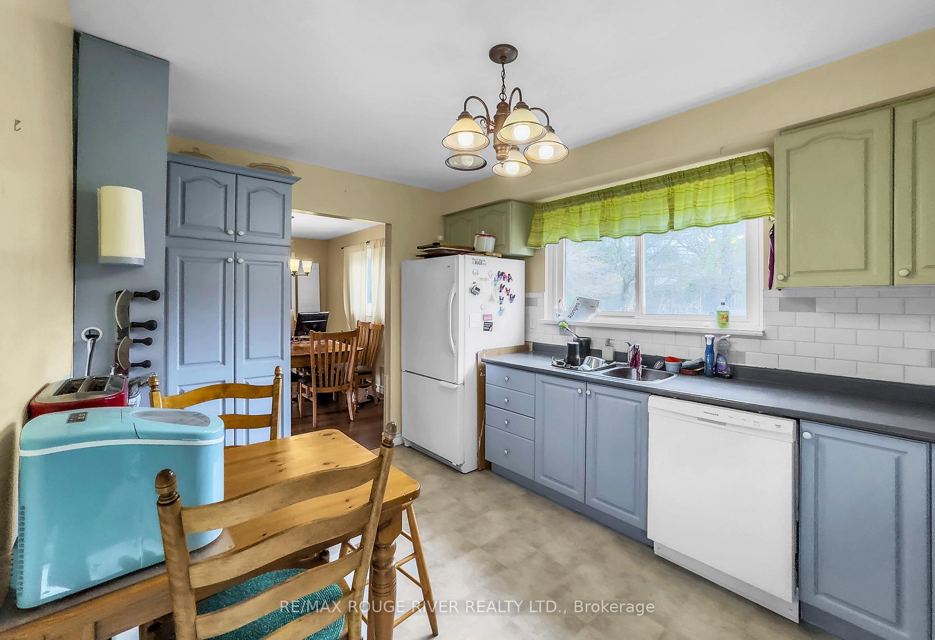 Photo 14 of 46 Pilkington Crescent, Whitby, Pringle Creek — HOMEH