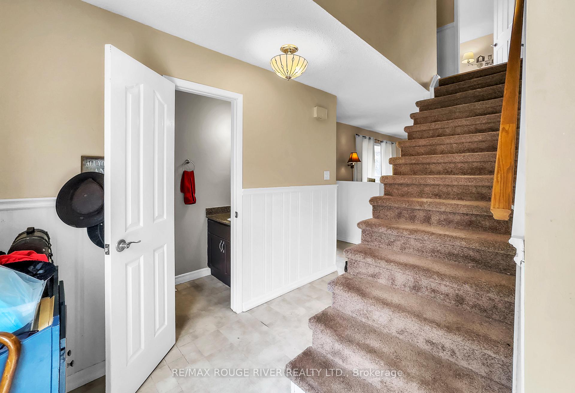 Photo 17 of 46 Pilkington Crescent, Whitby, Pringle Creek — HOMEH
