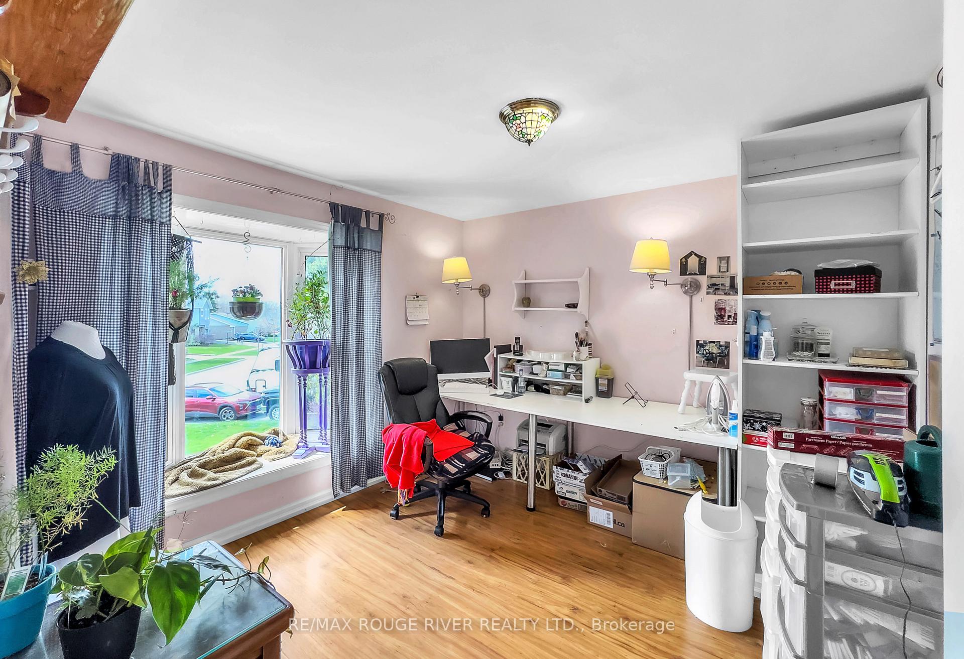 Photo 20 of 46 Pilkington Crescent, Whitby, Pringle Creek — HOMEH