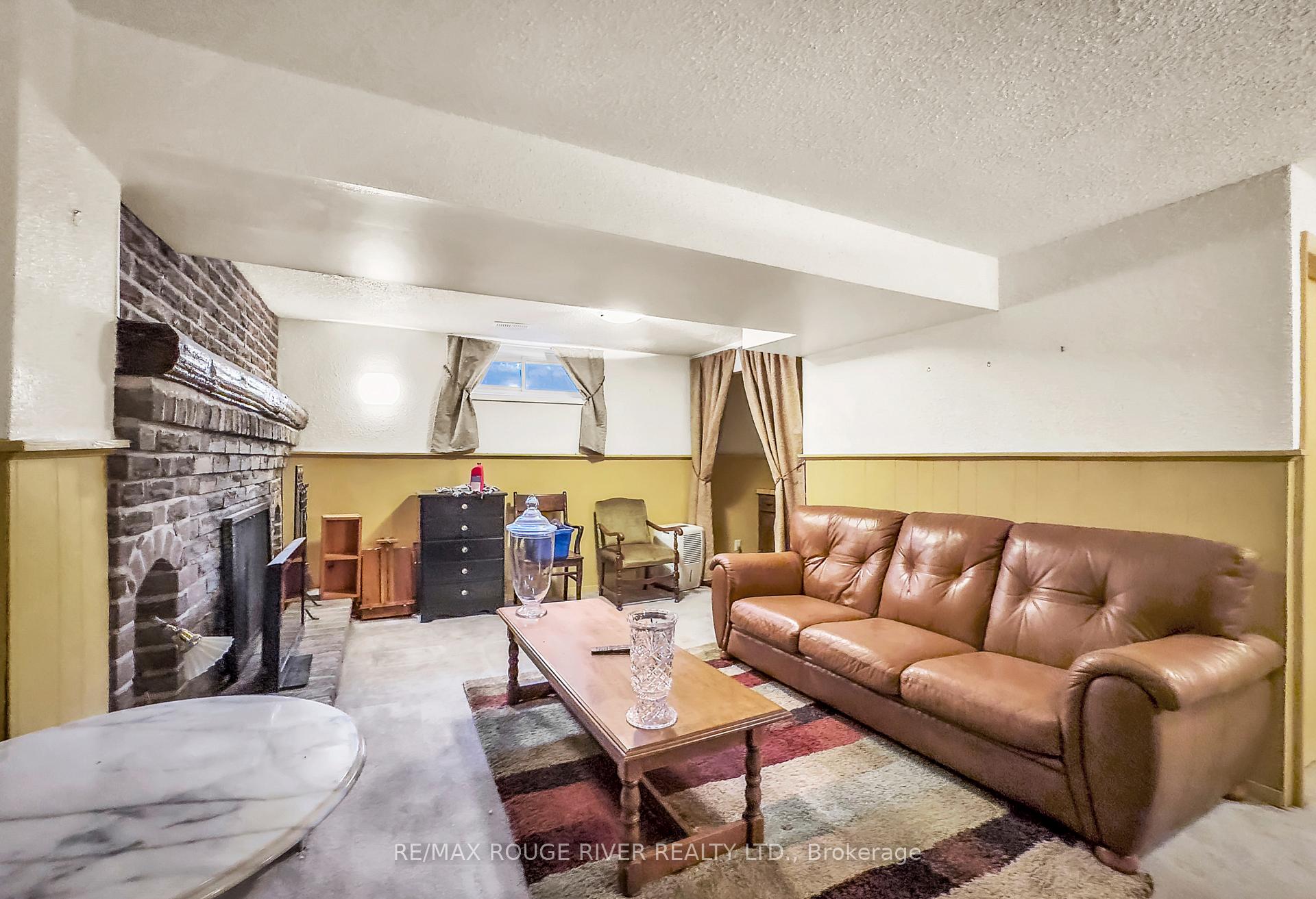 Photo 25 of 46 Pilkington Crescent, Whitby, Pringle Creek — HOMEH