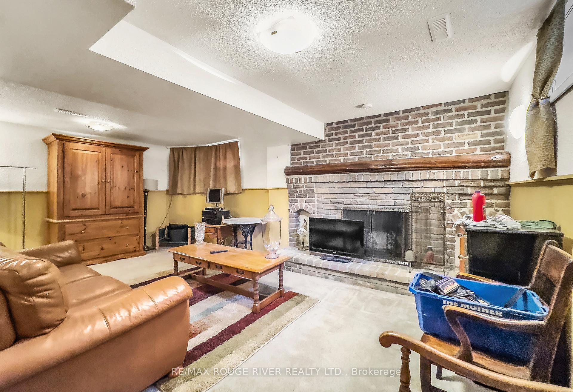 Photo 26 of 46 Pilkington Crescent, Whitby, Pringle Creek — HOMEH