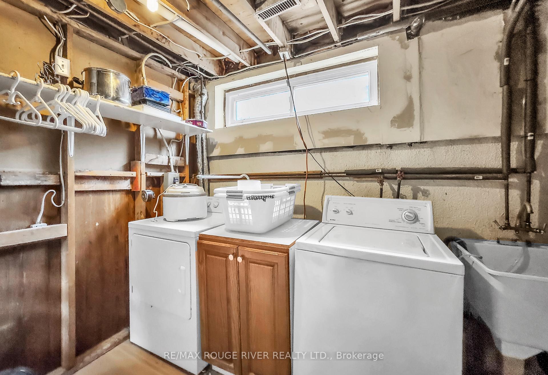 Photo 27 of 46 Pilkington Crescent, Whitby, Pringle Creek — HOMEH