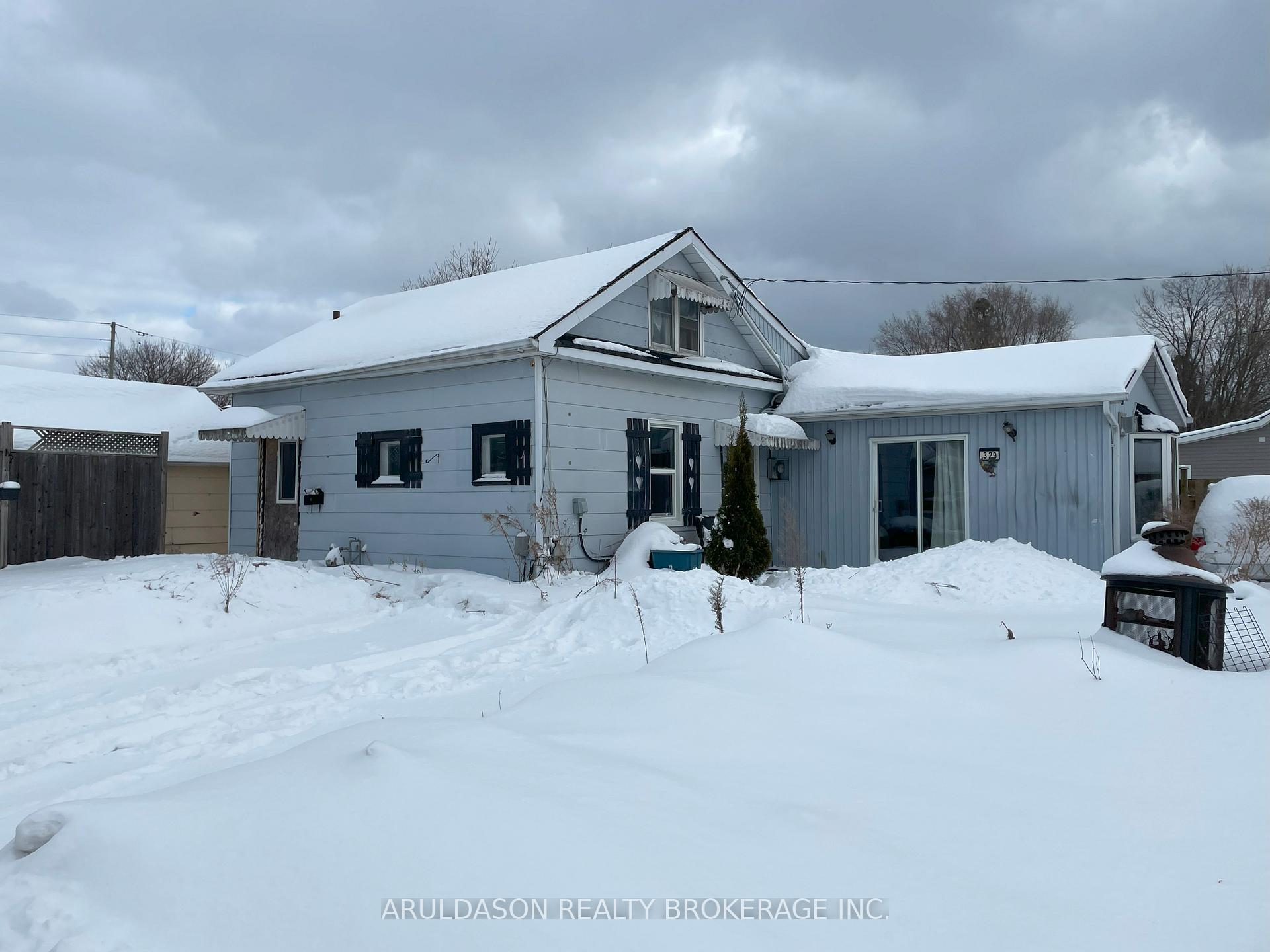 Photo 18 of 329 Division Street, Oshawa, O'Neill — HOMEH