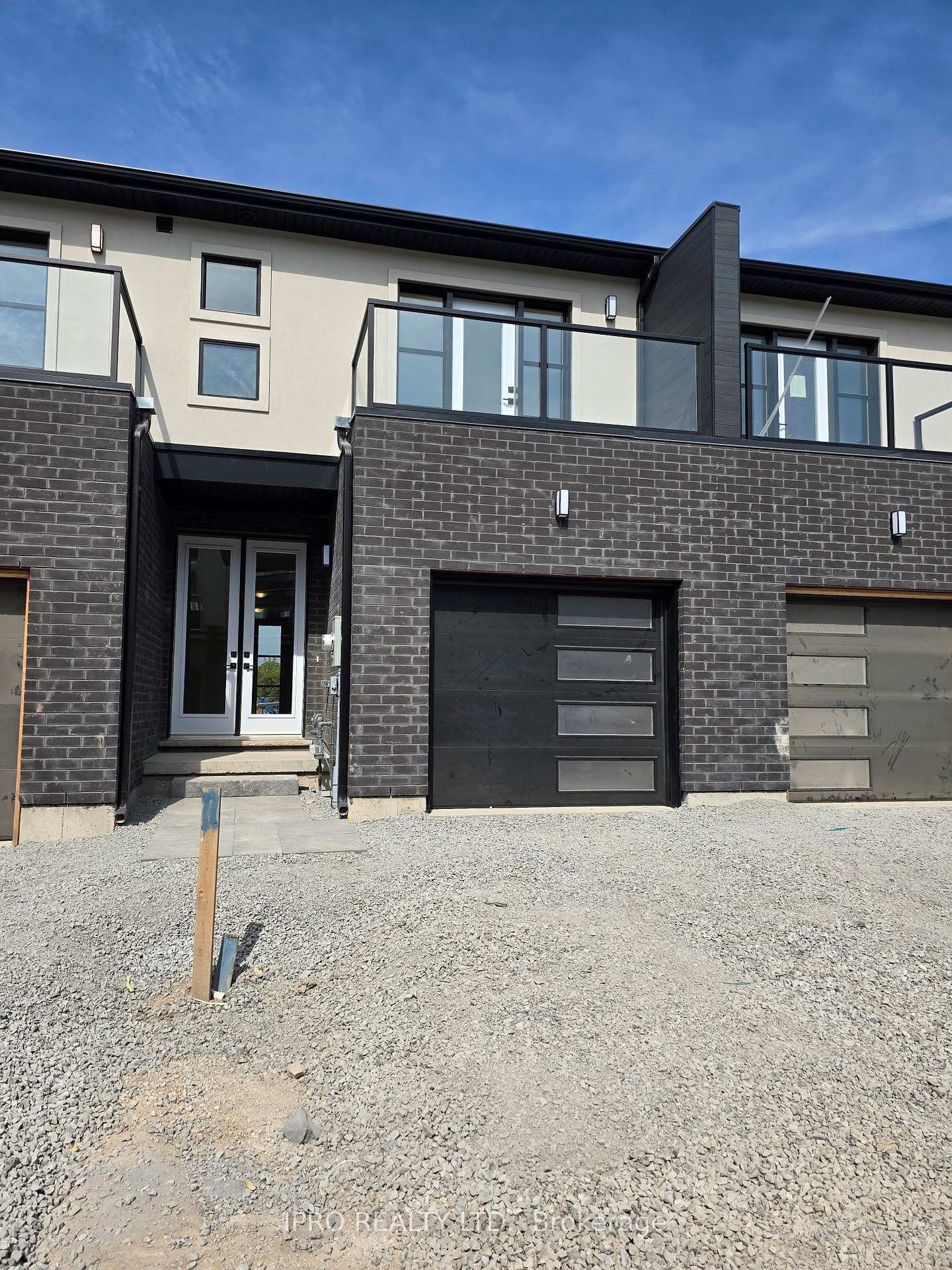 Front of Unit 34, 201 Ontario Road