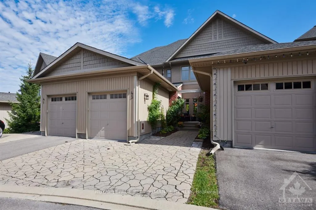 Photo 1 of 43 Aveia, Ottawa, Springridge/East Village — HOMEH