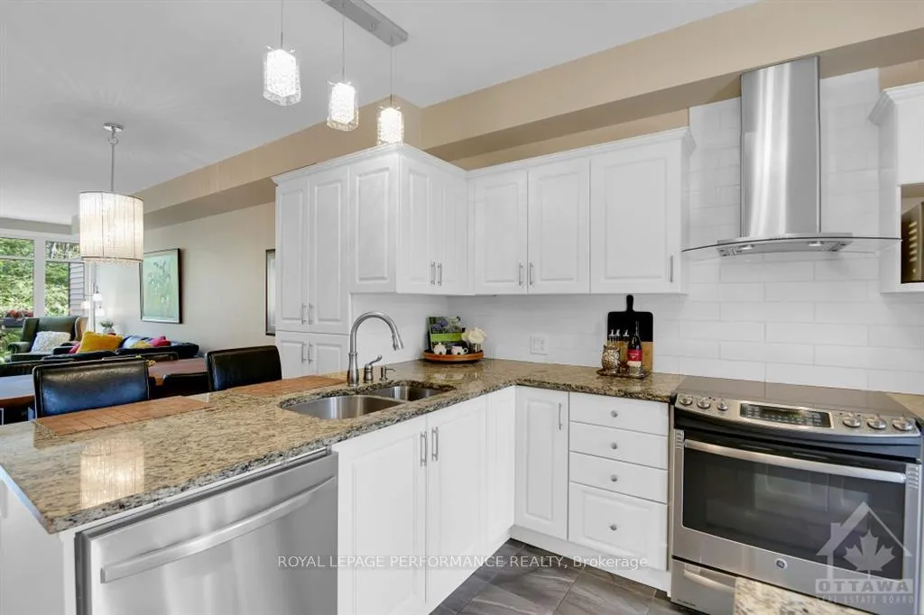Photo 4 of 43 Aveia, Ottawa, Springridge/East Village — HOMEH