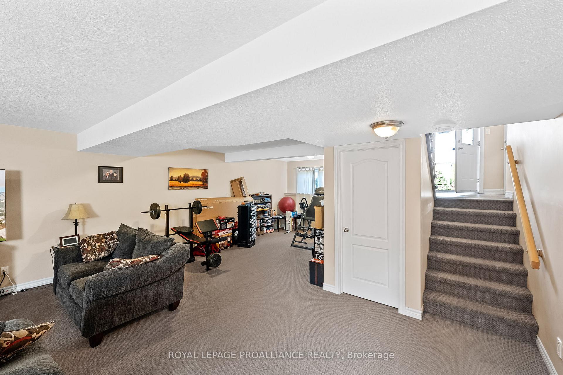 Photo 13 of 4 Beacon Drive, Brighton — HOMEH