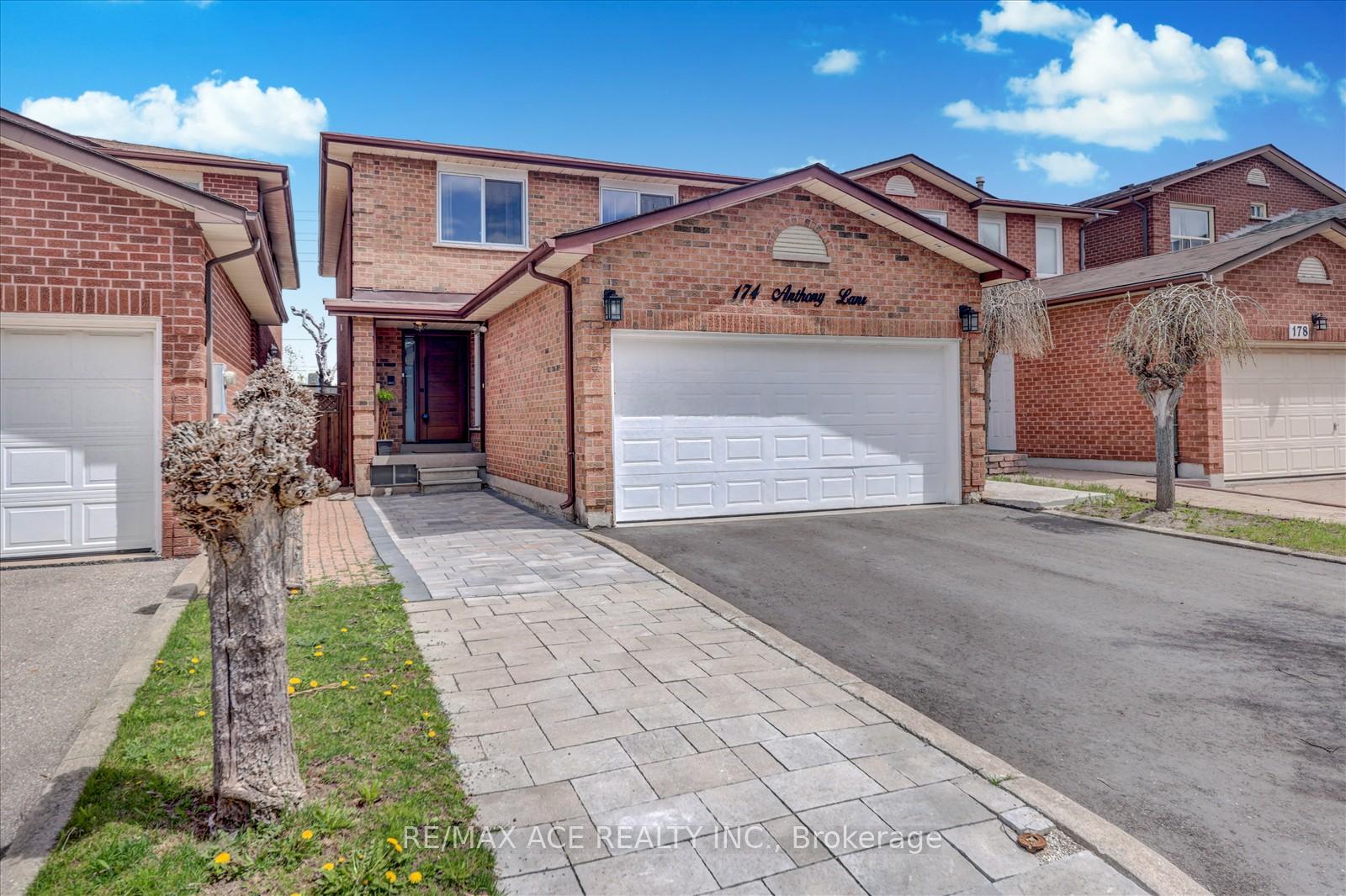 Photo 3 of 174 Anthony Lane, Vaughan, Glen Shields — HOMEH