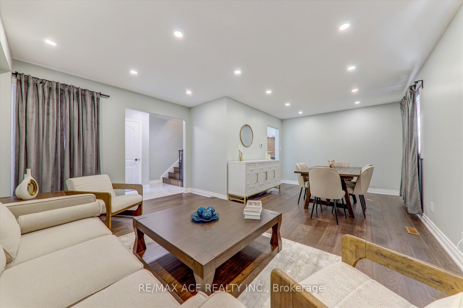 Photo 7 of 174 Anthony Lane, Vaughan, Glen Shields — HOMEH