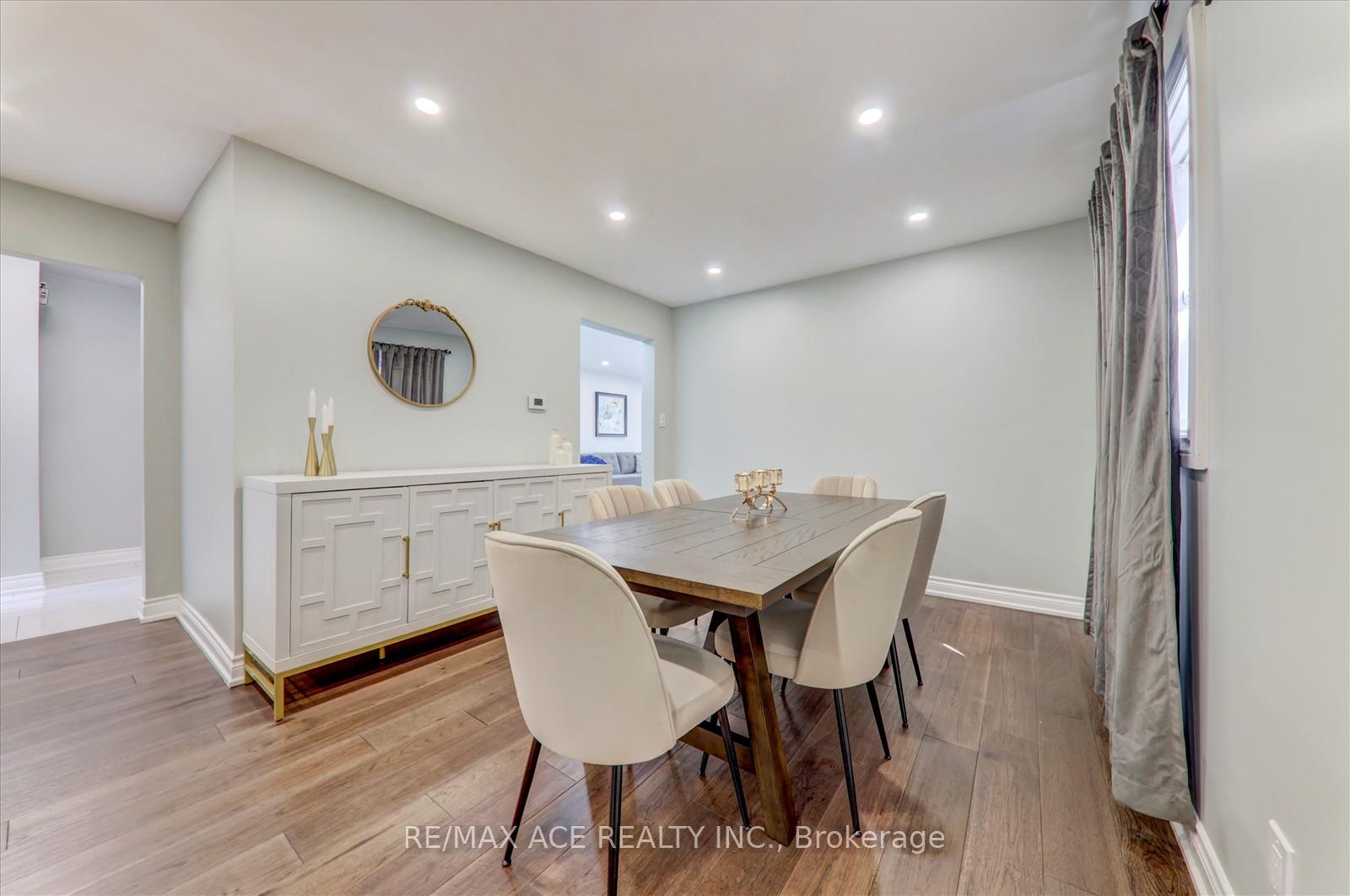 Photo 8 of 174 Anthony Lane, Vaughan, Glen Shields — HOMEH