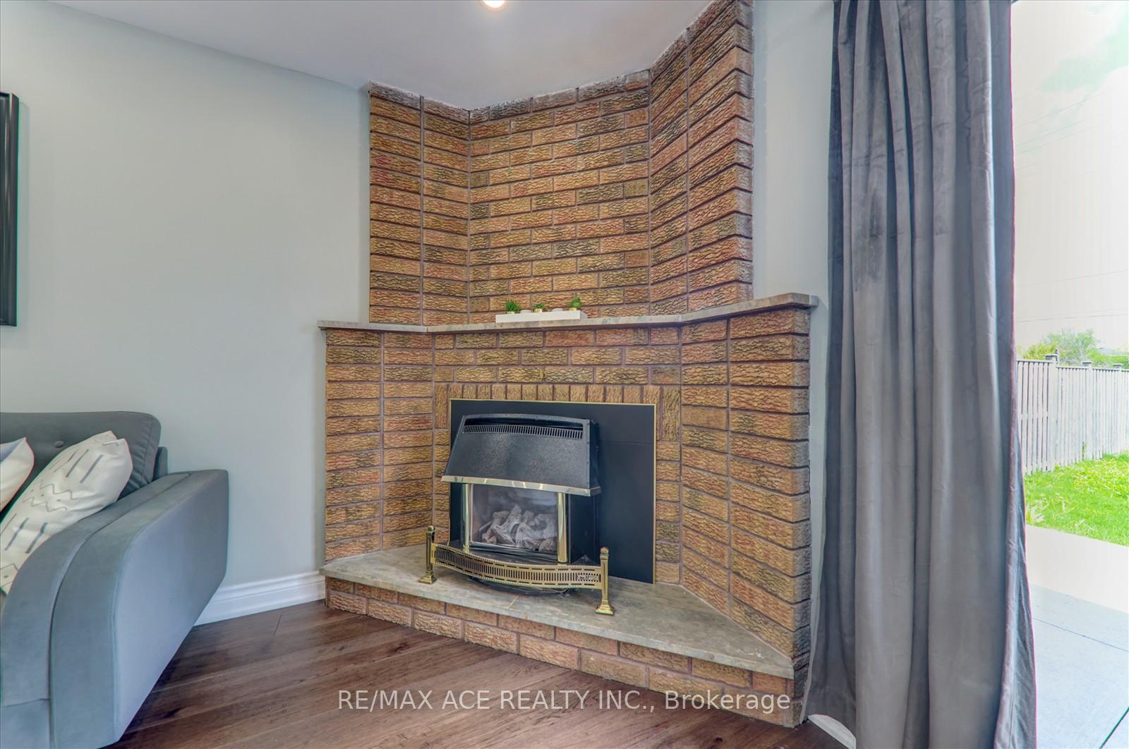 Photo 11 of 174 Anthony Lane, Vaughan, Glen Shields — HOMEH