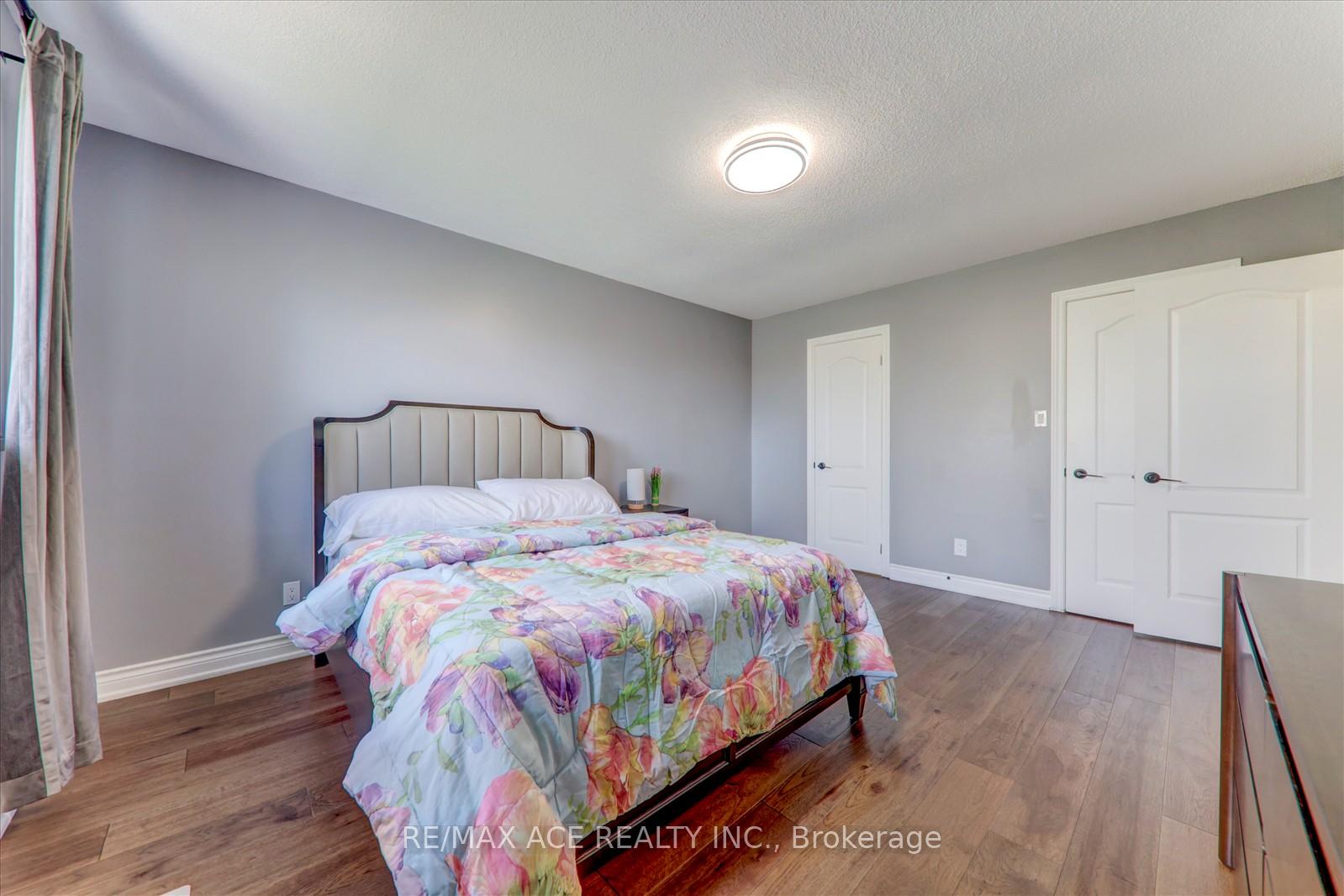 Photo 23 of 174 Anthony Lane, Vaughan, Glen Shields — HOMEH