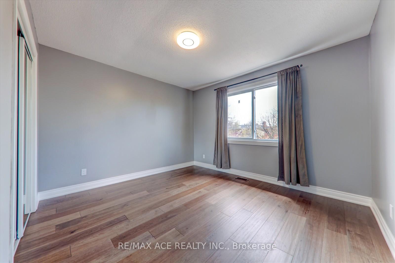 Photo 28 of 174 Anthony Lane, Vaughan, Glen Shields — HOMEH