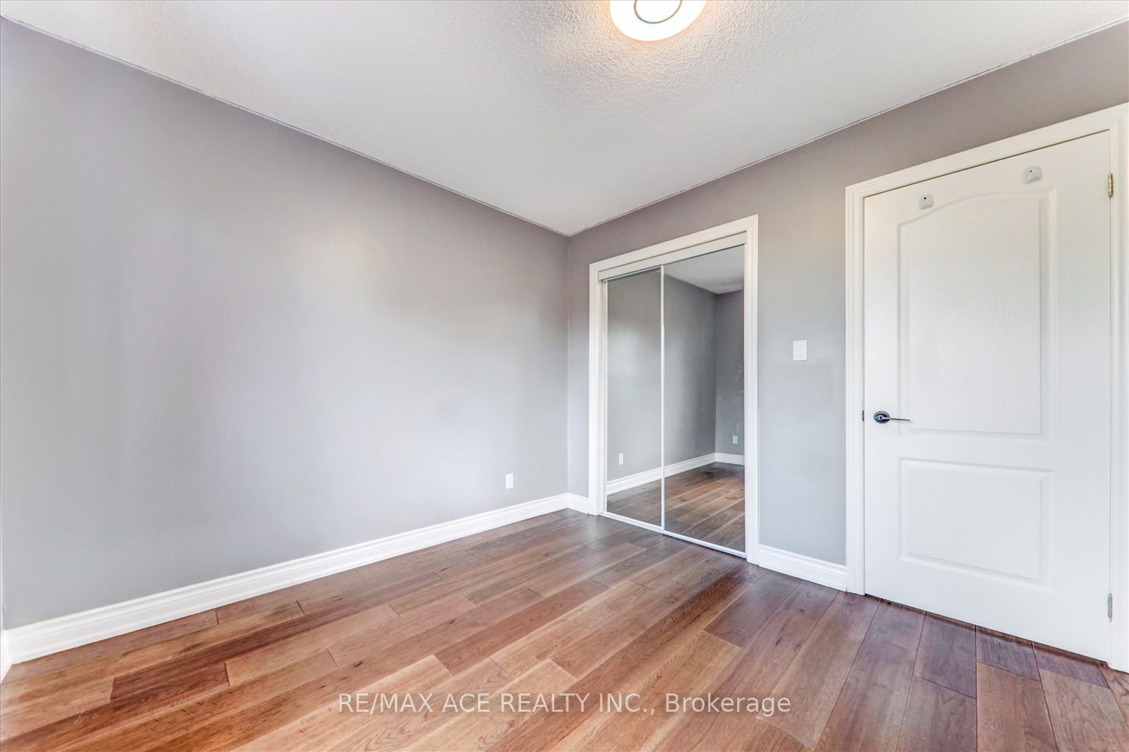Photo 32 of 174 Anthony Lane, Vaughan, Glen Shields — HOMEH