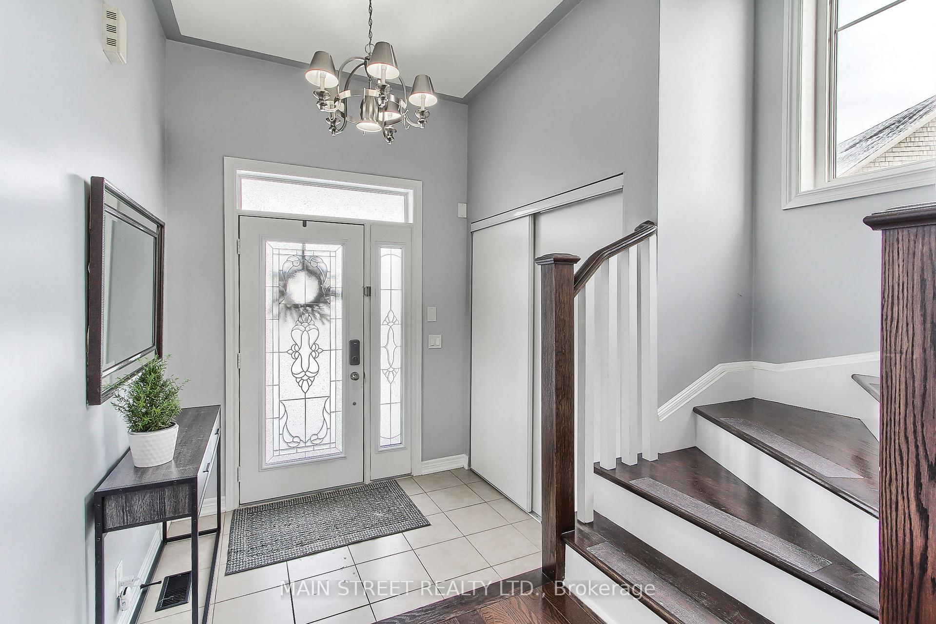 Photo 5 of 161 Blackwell Crescent, Oshawa, Windfields — HOMEH