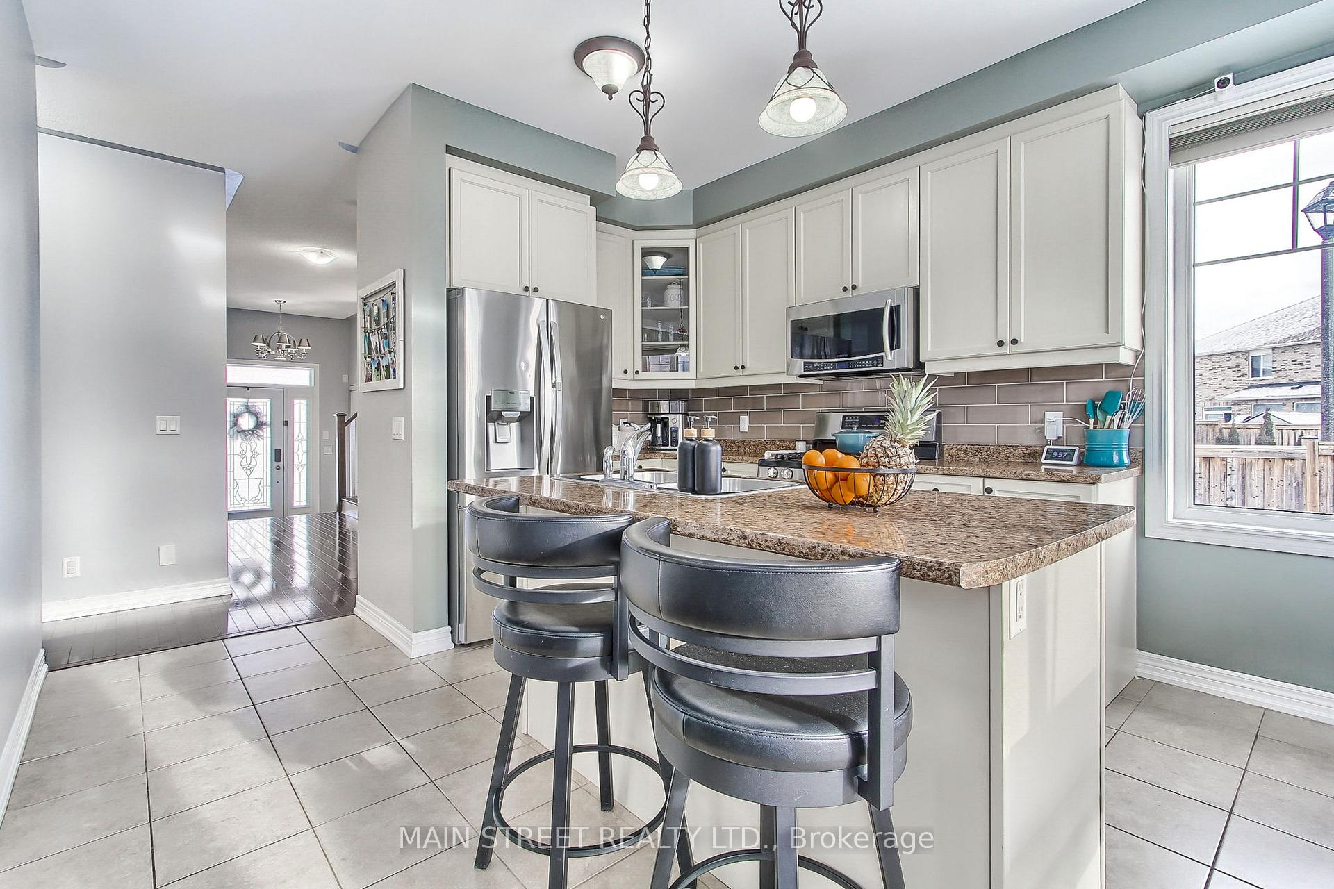 Photo 7 of 161 Blackwell Crescent, Oshawa, Windfields — HOMEH