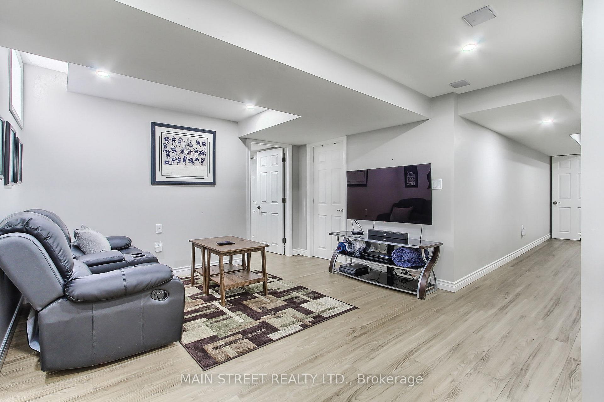Photo 33 of 161 Blackwell Crescent, Oshawa, Windfields — HOMEH