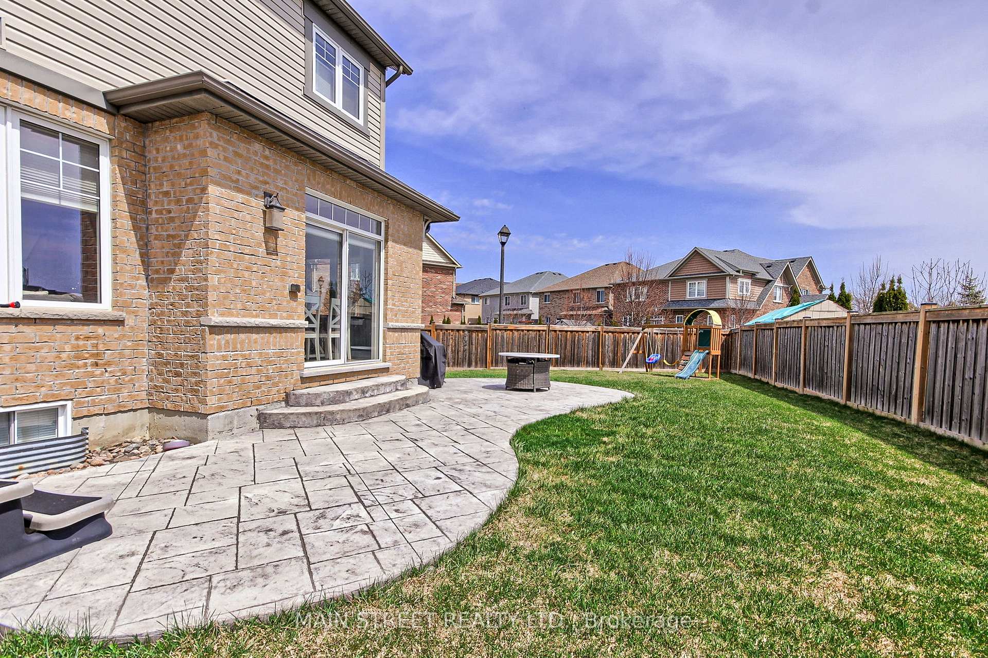 Photo 43 of 161 Blackwell Crescent, Oshawa, Windfields — HOMEH