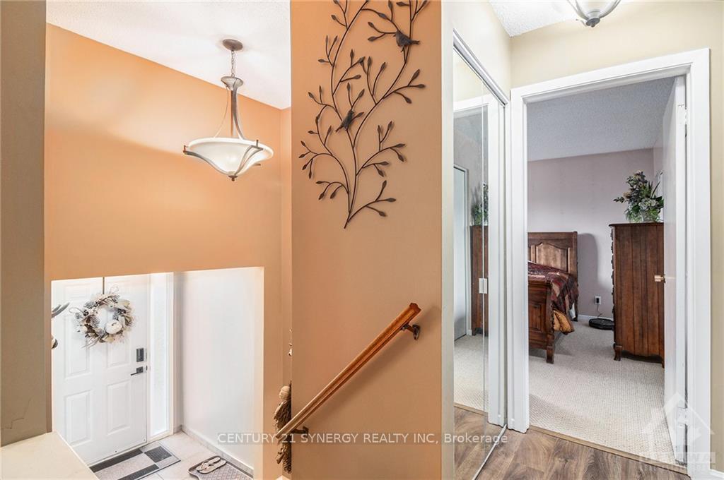 Photo 7 of 1535 Beaconfield Street, Ottawa, Bilberry Creek/Queenswood Heights — HOMEH