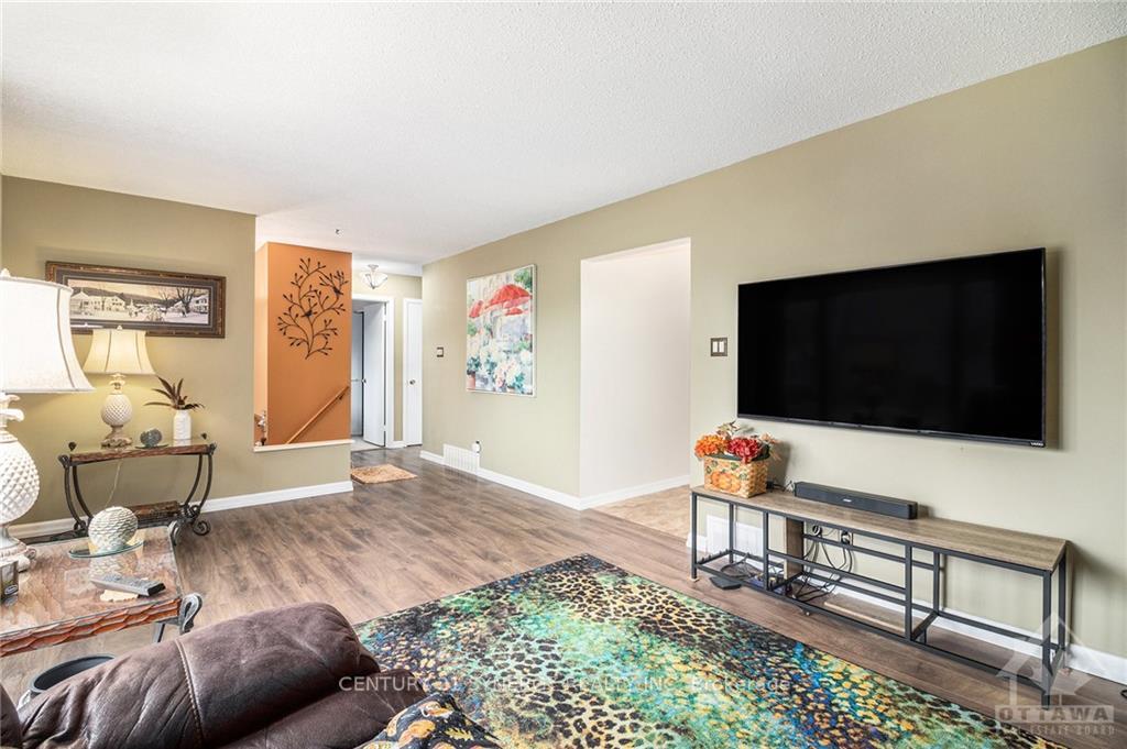 Photo 12 of 1535 Beaconfield Street, Ottawa, Bilberry Creek/Queenswood Heights — HOMEH