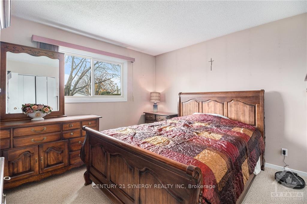 Photo 20 of 1535 Beaconfield Street, Ottawa, Bilberry Creek/Queenswood Heights — HOMEH