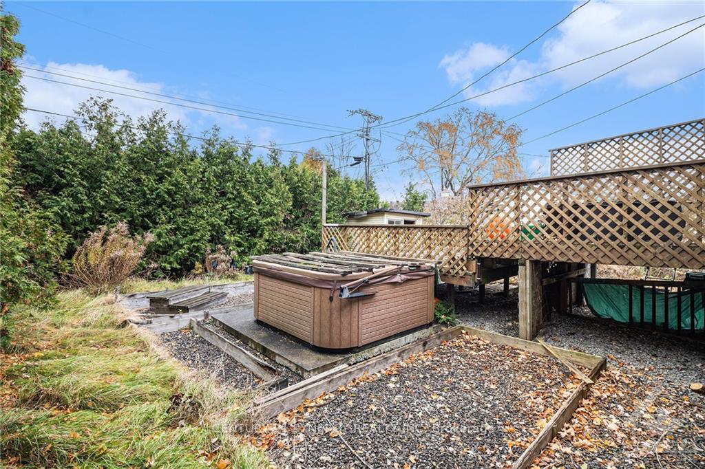 Photo 29 of 1535 Beaconfield Street, Ottawa, Bilberry Creek/Queenswood Heights — HOMEH