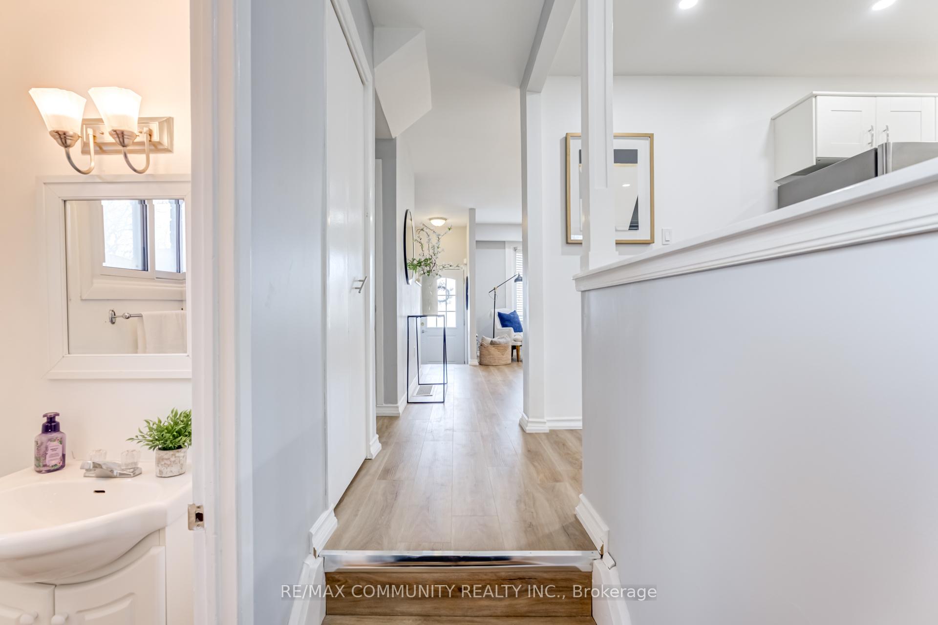 Photo 14 of 412 Maplewood Drive, Oshawa, O'Neill — HOMEH