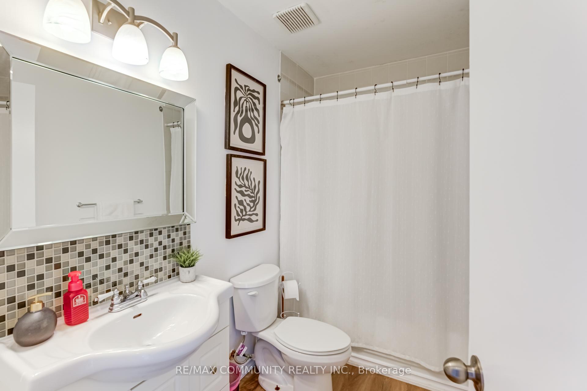 Photo 20 of 412 Maplewood Drive, Oshawa, O'Neill — HOMEH