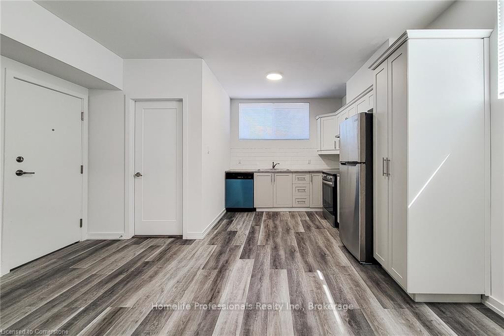 Photo 18 of 278 Crowland Avenue, Welland, Lincoln/Crowland — HOMEH