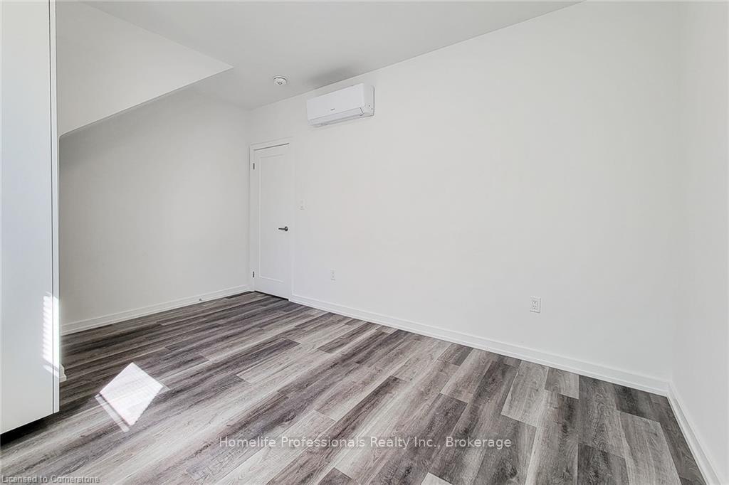 Photo 21 of 278 Crowland Avenue, Welland, Lincoln/Crowland — HOMEH