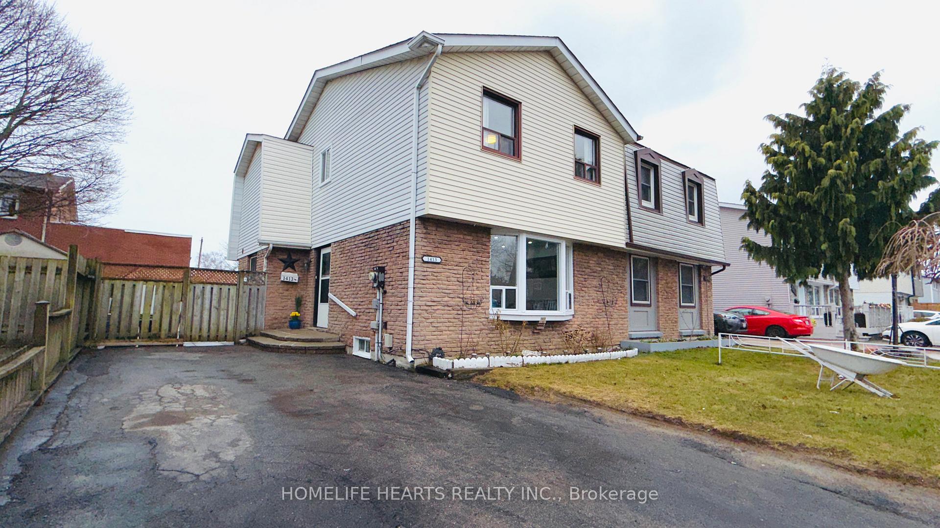 Front of 1413 Fenelon Crescent