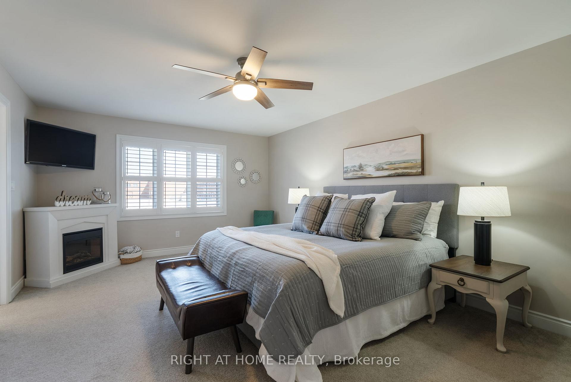 Photo 15 of 41 St Augustine Drive, Whitby, Brooklin — HOMEH