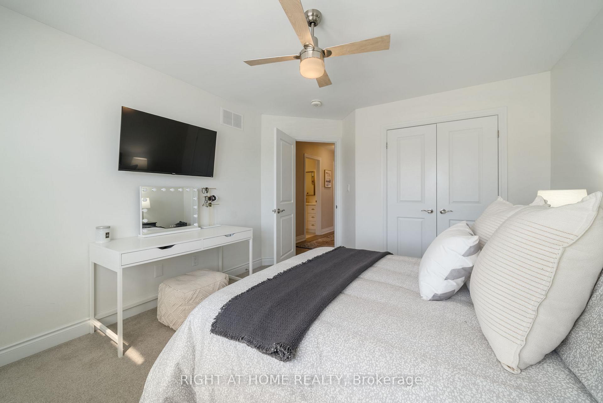 Photo 27 of 41 St Augustine Drive, Whitby, Brooklin — HOMEH