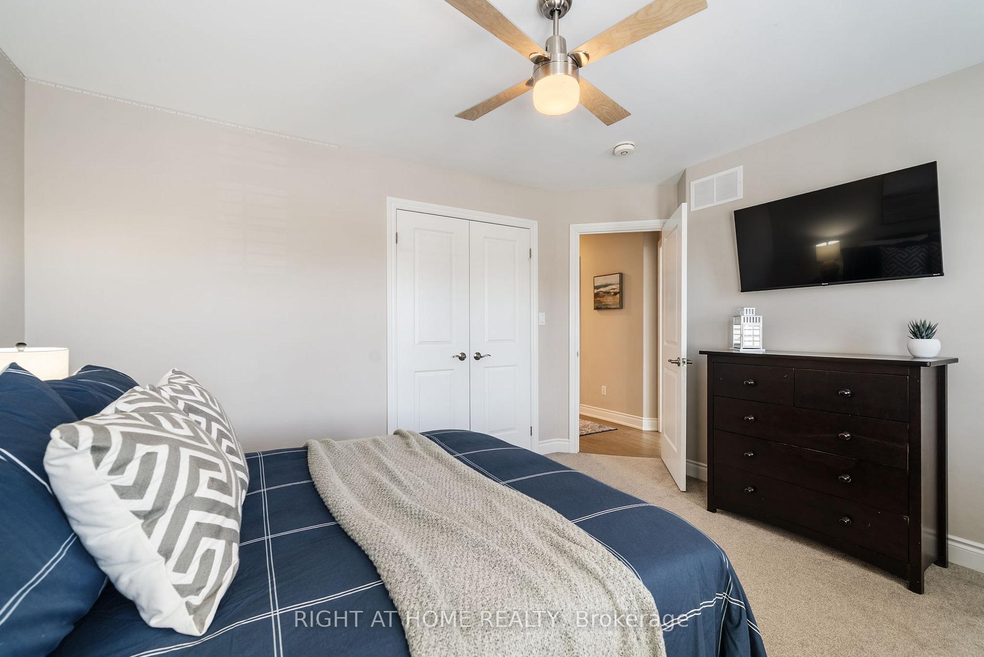 Photo 29 of 41 St Augustine Drive, Whitby, Brooklin — HOMEH