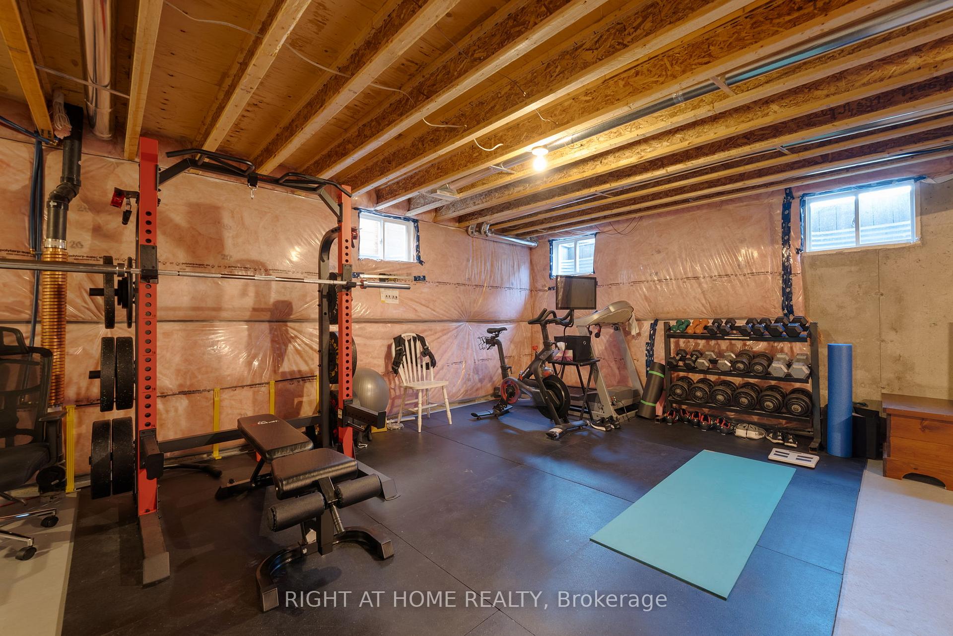 Photo 34 of 41 St Augustine Drive, Whitby, Brooklin — HOMEH