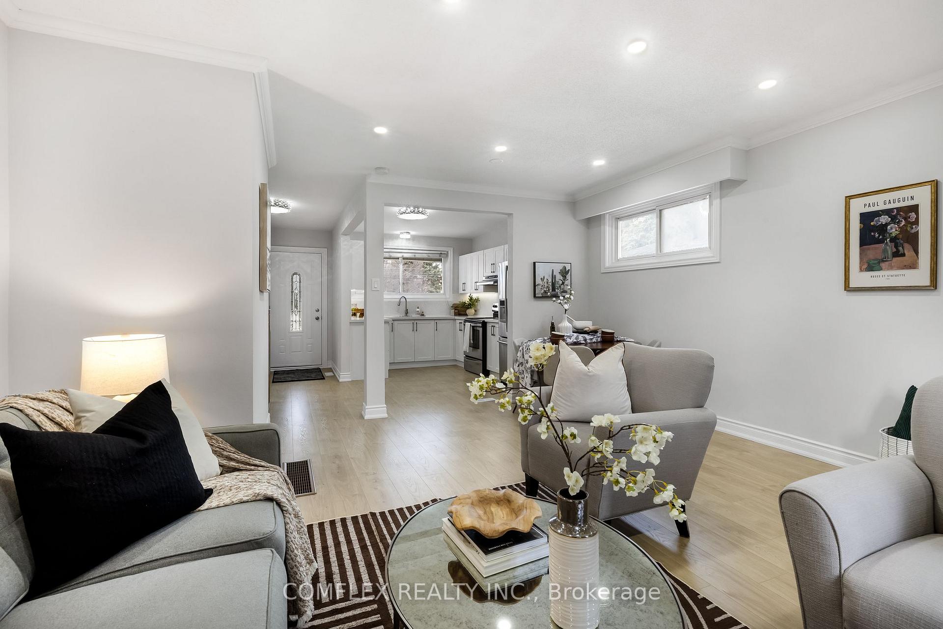 Photo 8 of 309 Rossland Road W, Whitby, Williamsburg — HOMEH